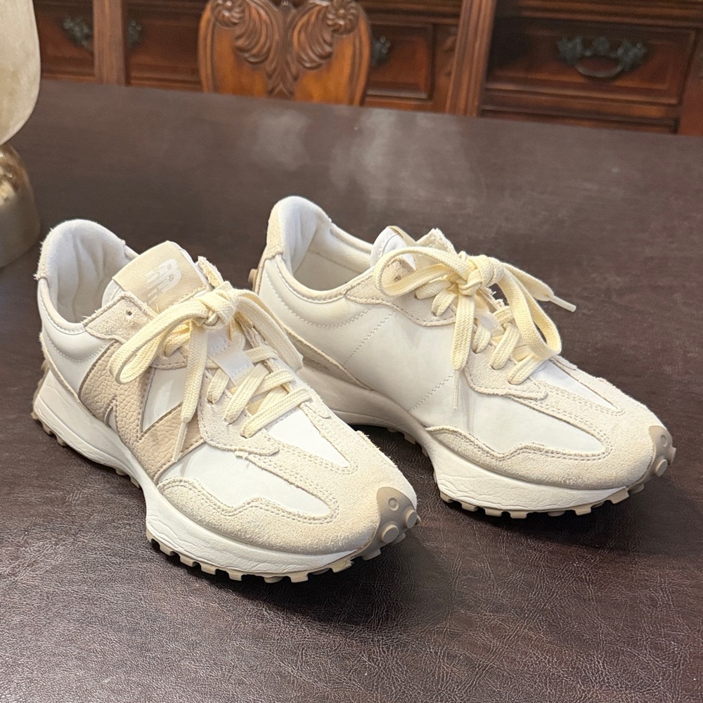 New Balance Off-White Cream Vintage-Inspired Sneakers